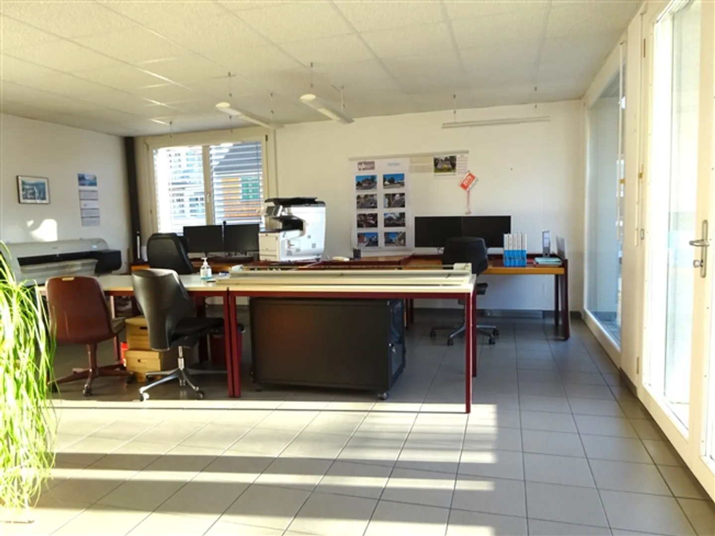 Propriété commerciale attrayante dans un emplacement central à Degersheim - Photo 5 sur 7