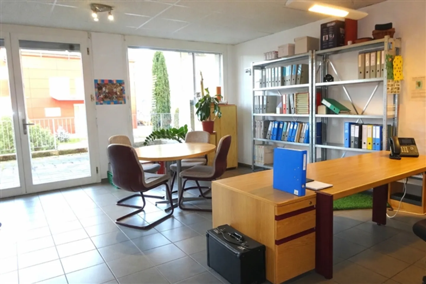 Propriété commerciale attrayante dans un emplacement central à Degersheim - Photo 6 sur 7