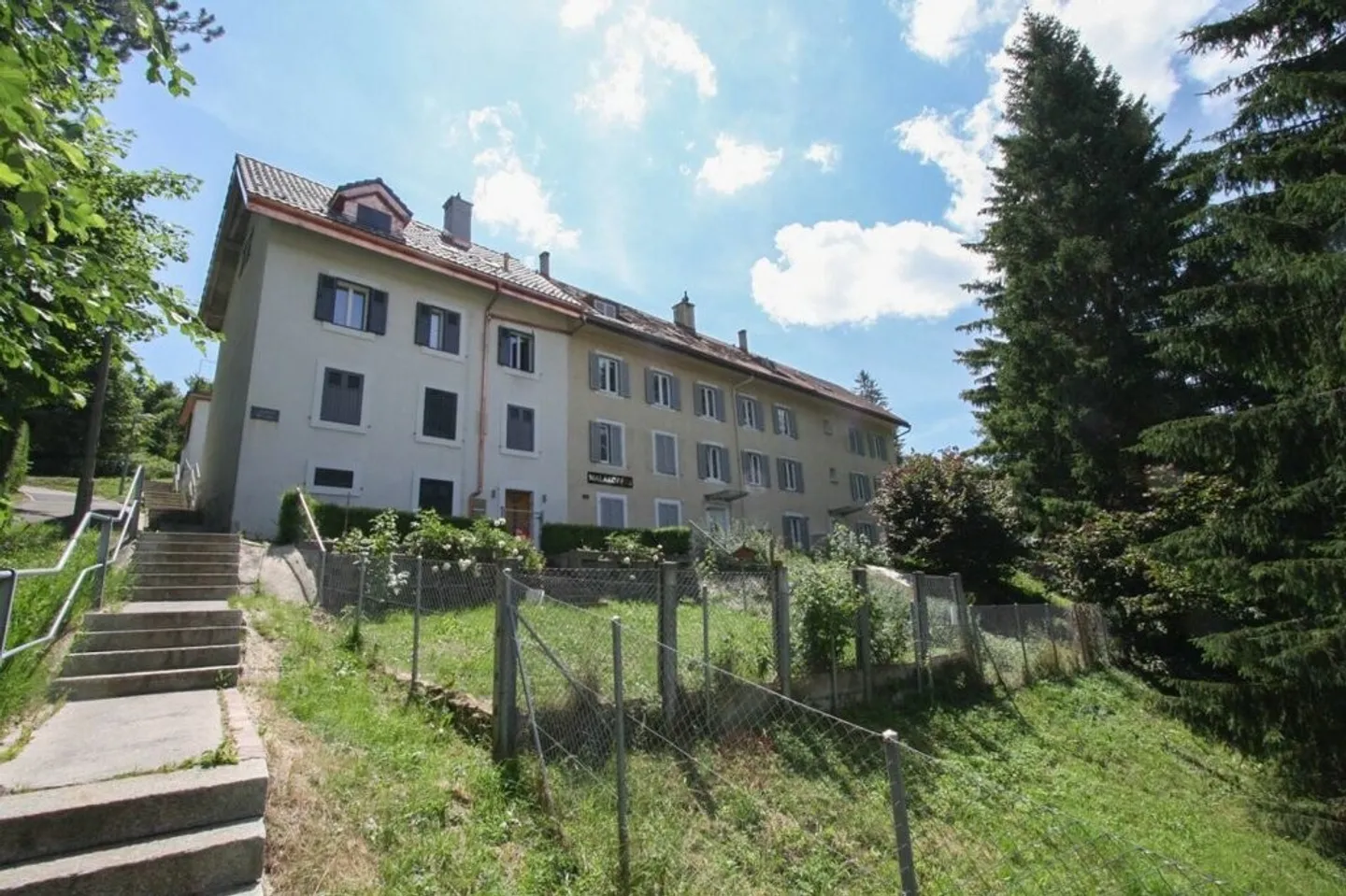 2.5 rooms all comfort in a quiet neighborhood - Photo 1 of 6