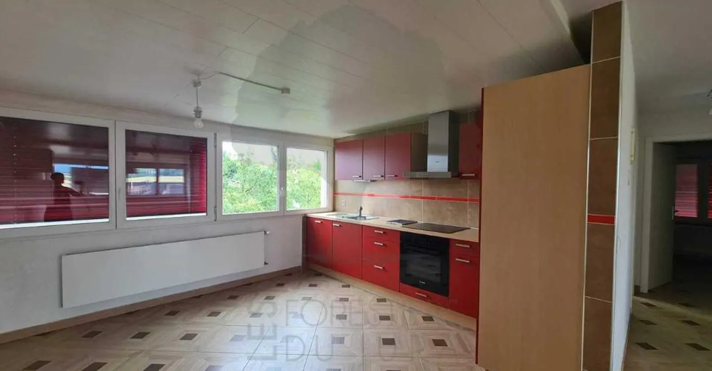 Maison Familiale avec Deux Appartements - Photo 4 sur 13