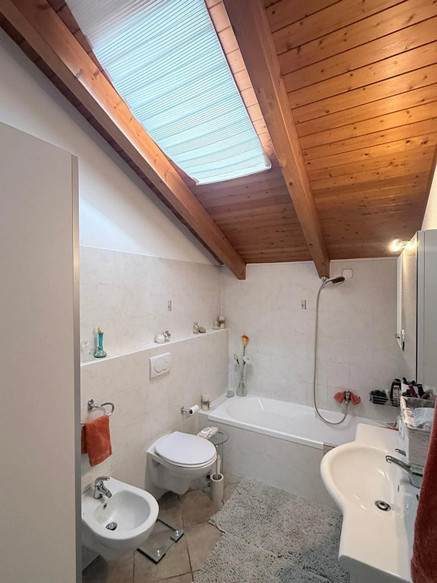 Attique de Vacallo avec ascenseur privé - Photo 12 sur 17