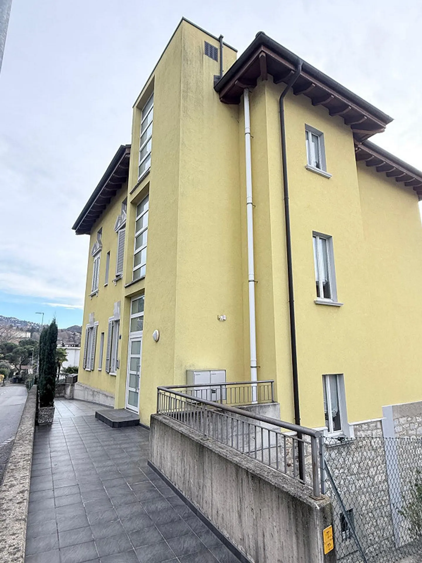 Attique de Vacallo avec ascenseur privé - Photo 15 sur 17