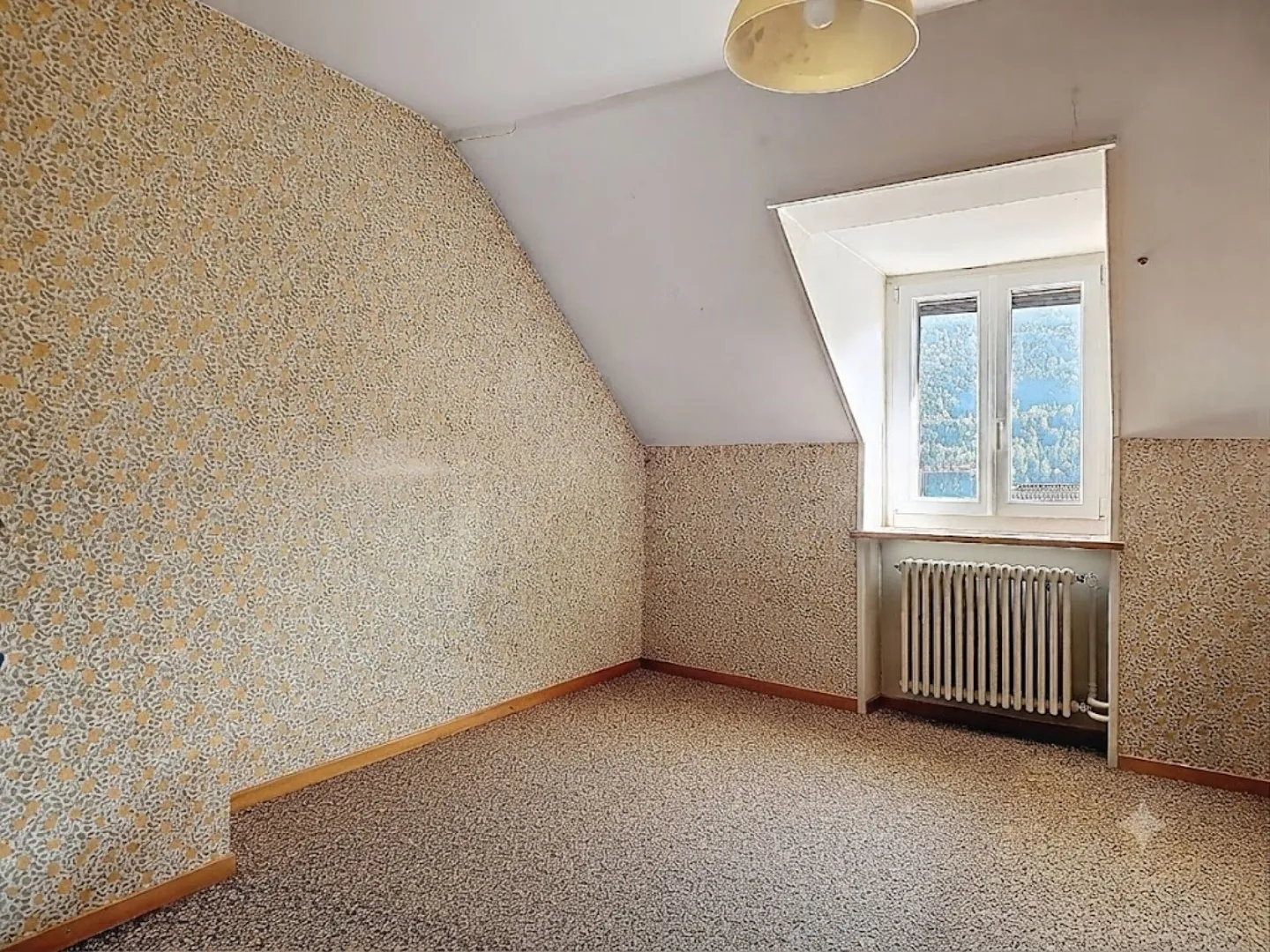Wundervolles Potenzial für dieses 5-Zimmer-Duplex zur Personalisierung - Foto 2 von 18