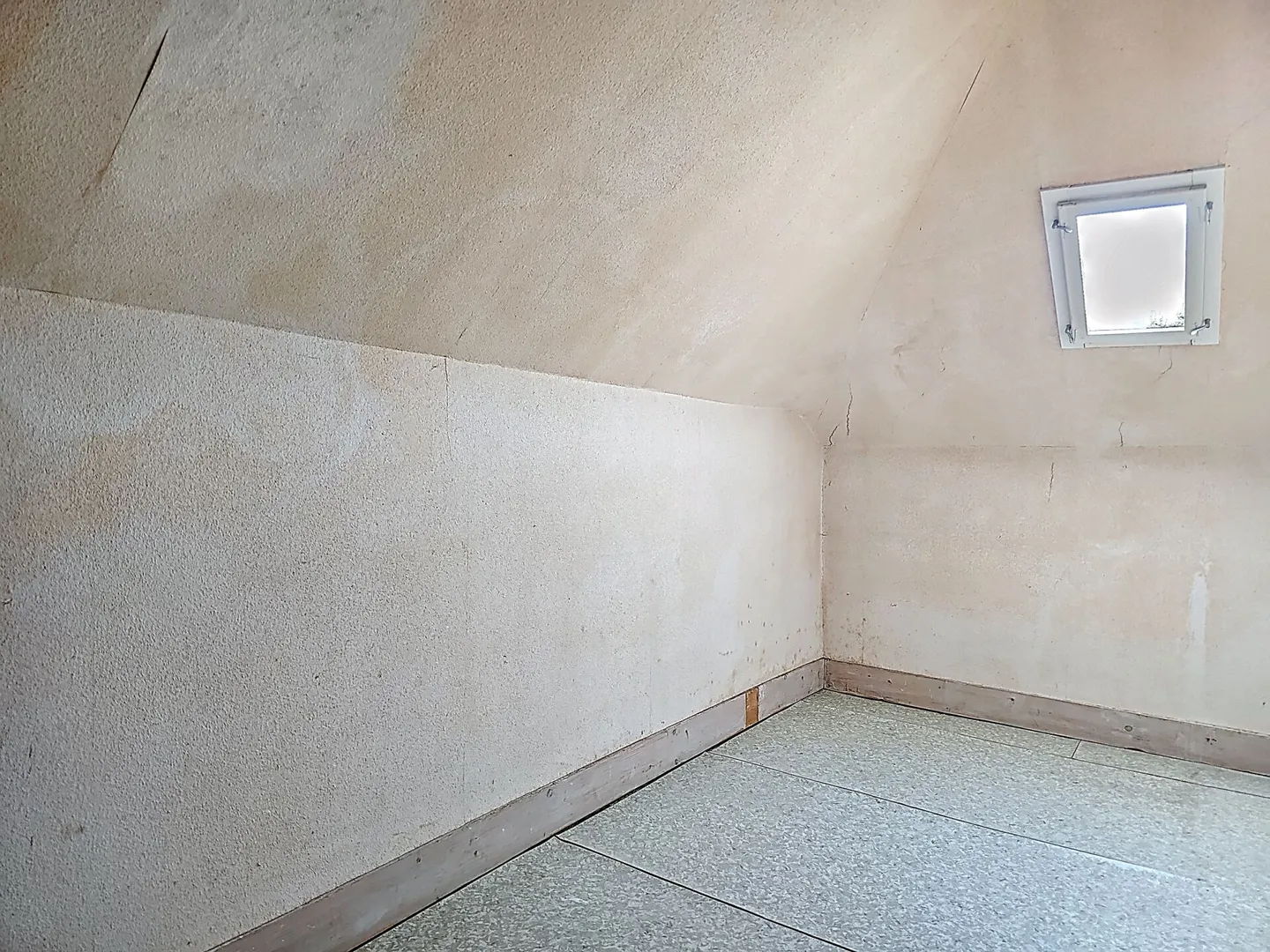 Wundervolles Potenzial für dieses 5-Zimmer-Duplex zur Personalisierung - Foto 4 von 18
