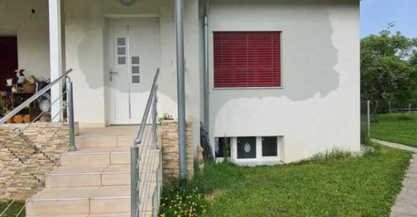 Maison Familiale avec Deux Appartements - Photo 12 sur 13