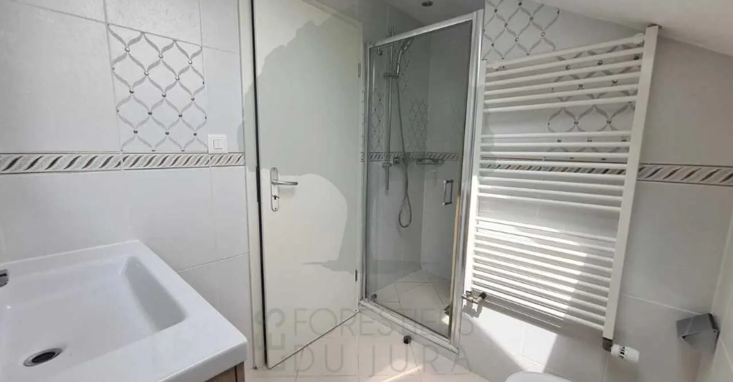 Maison Familiale avec Deux Appartements - Photo 10 sur 13