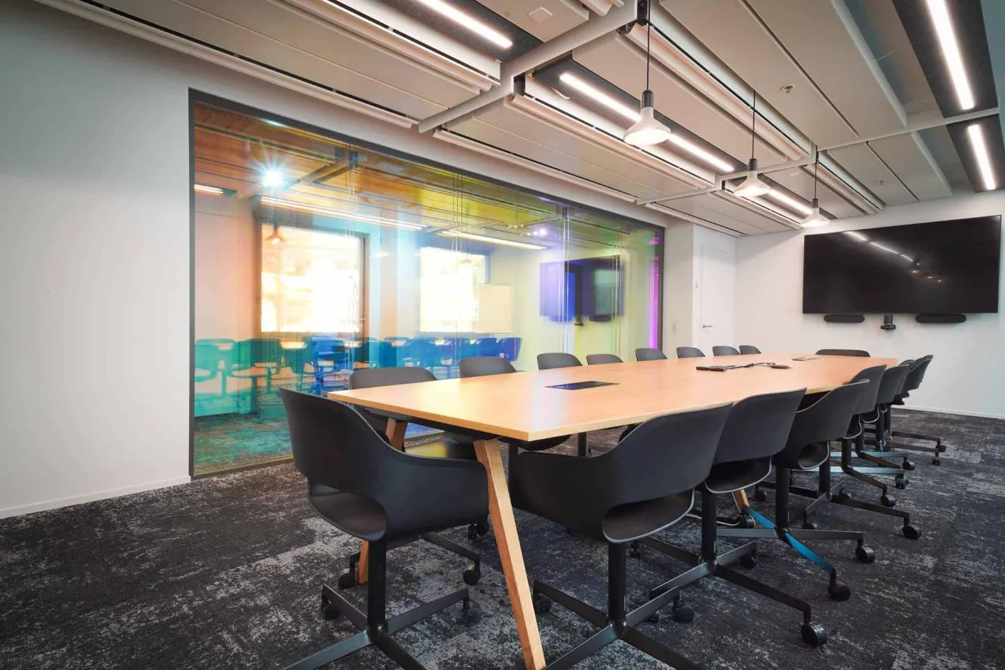 Offices of 115m2 for rent in the Octagon complex A modern and dynamic environment - Photo 2 of 4