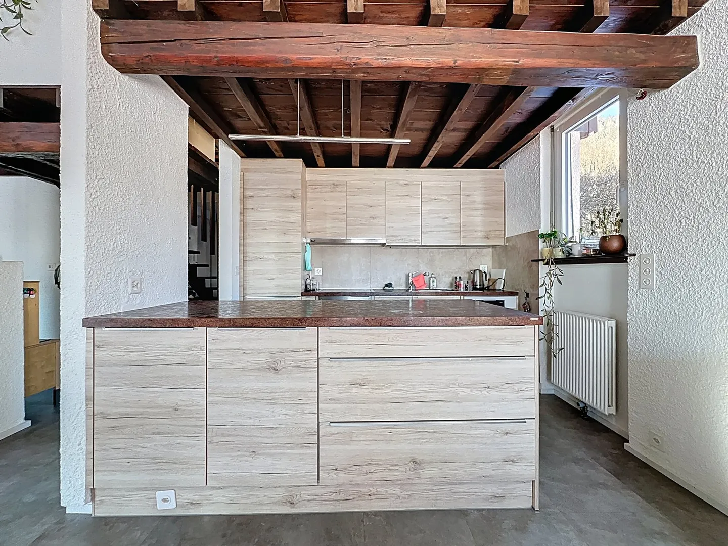 Villa with 5.5 rooms and separate living area – Chézard-Saint-Martin - Photo 4 of 14