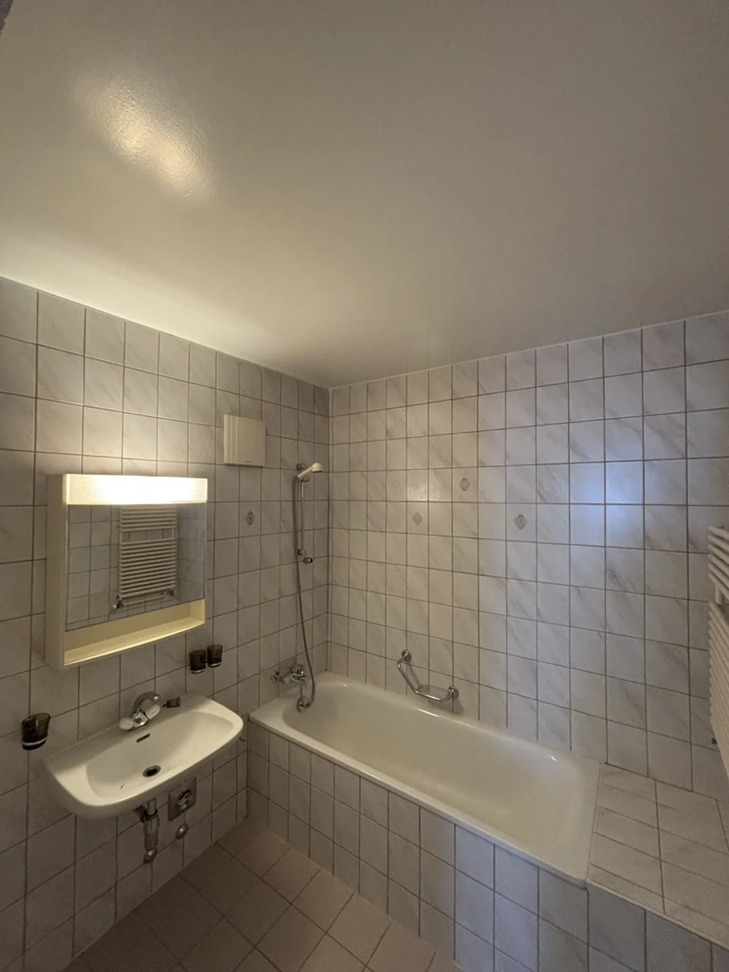 Beautiful apartment in the attic located at 15 Maupas Street - Photo 7 of 8