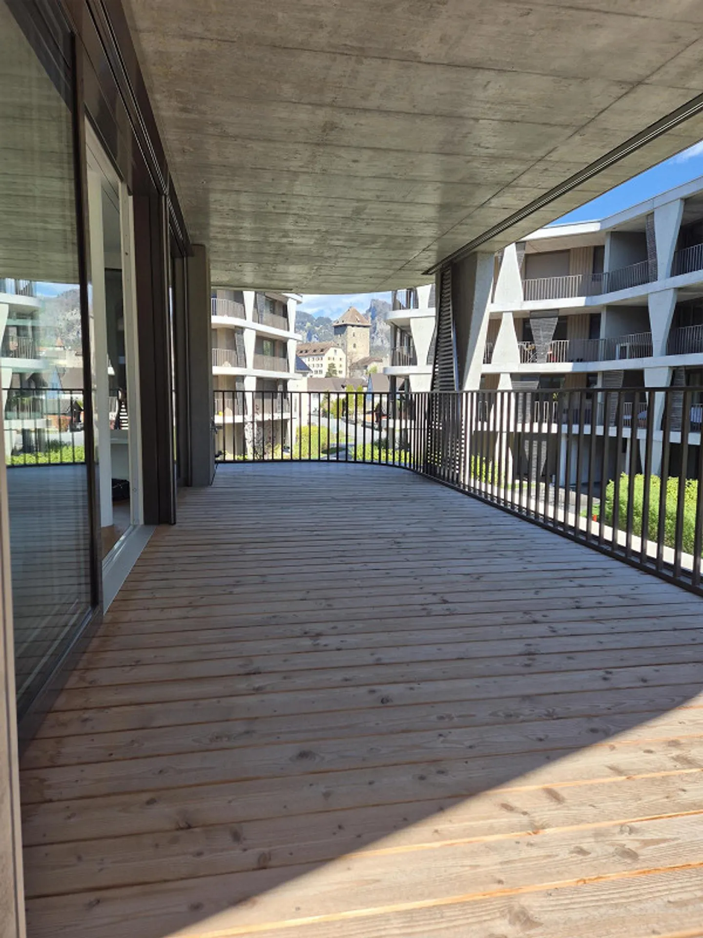 Luxuswohnung in Maienfeld - Foto 1 von 14
