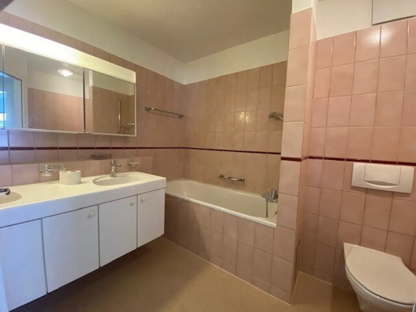 Appartamento attraente nel quartiere verde - Foto 5 di 9