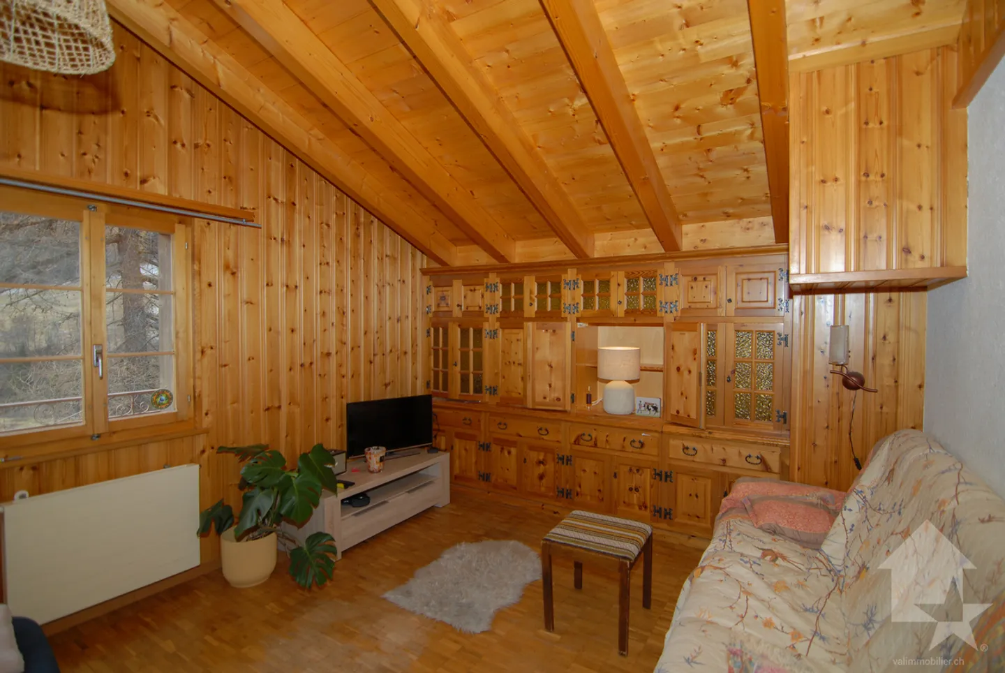 Magnifico ristorante nel centro di Evolène con appartamento separato - Foto 8 di 18