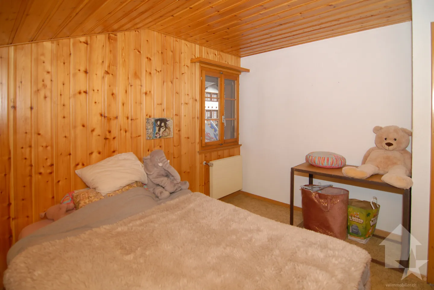 Magnifico ristorante nel centro di Evolène con appartamento separato - Foto 11 di 18