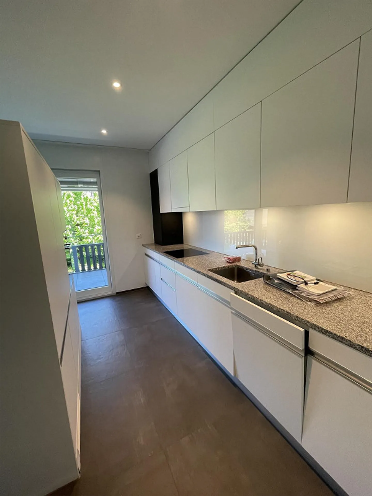 Bella appartamento di 4.5 stanze a Nänikon - Foto 4 di 12