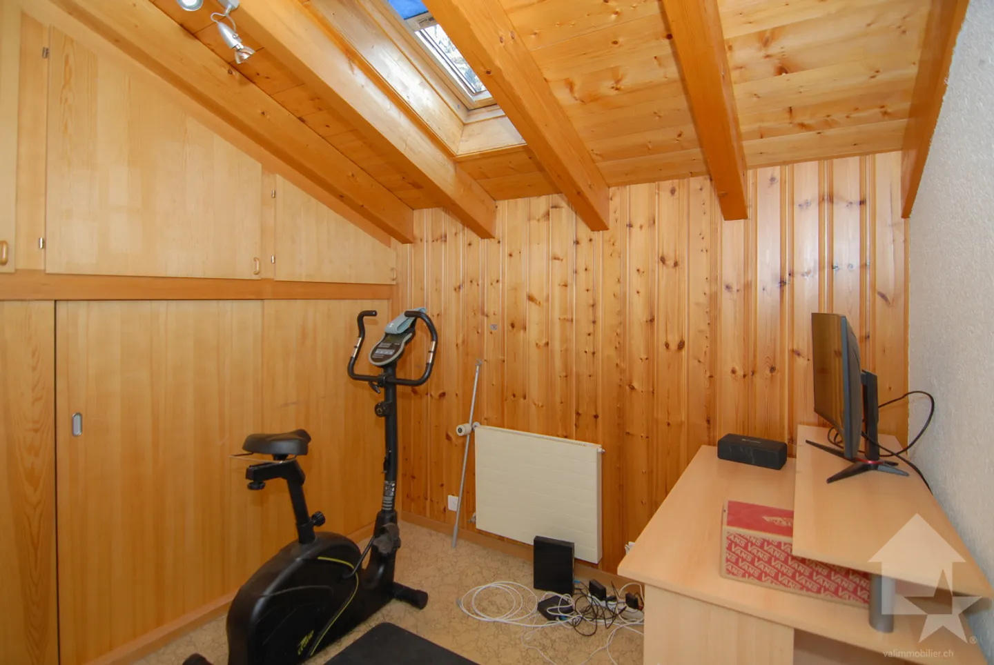 Magnifico ristorante nel centro di Evolène con appartamento separato - Foto 15 di 18