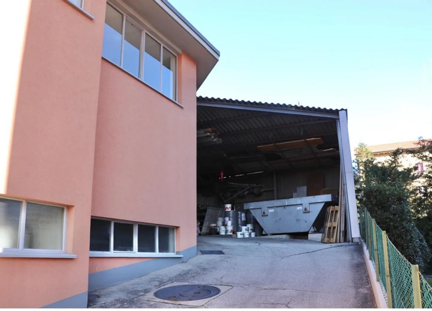 For Sale or Rent Craft/Commercial/Administrative Property with Offices in Balerna - Photo 10 of 14