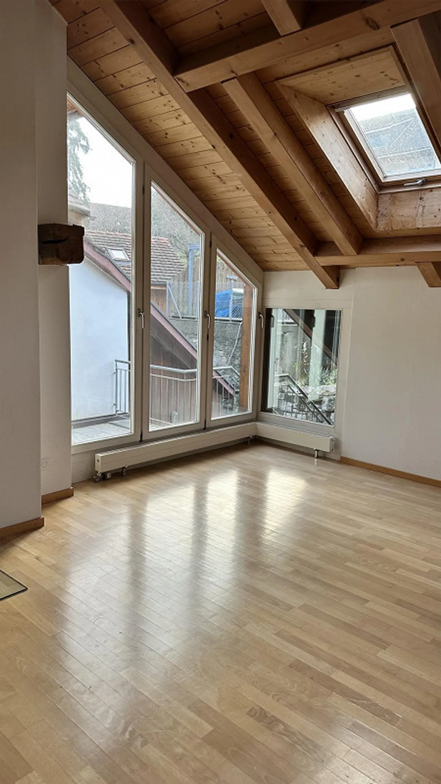 Living with Charm - Unique 5.5 Room Farmhouse for Rent - Photo 7 of 21