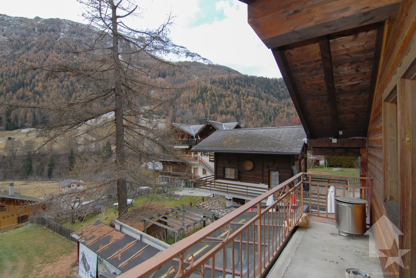 Magnifico ristorante nel centro di Evolène con appartamento separato - Foto 18 di 18