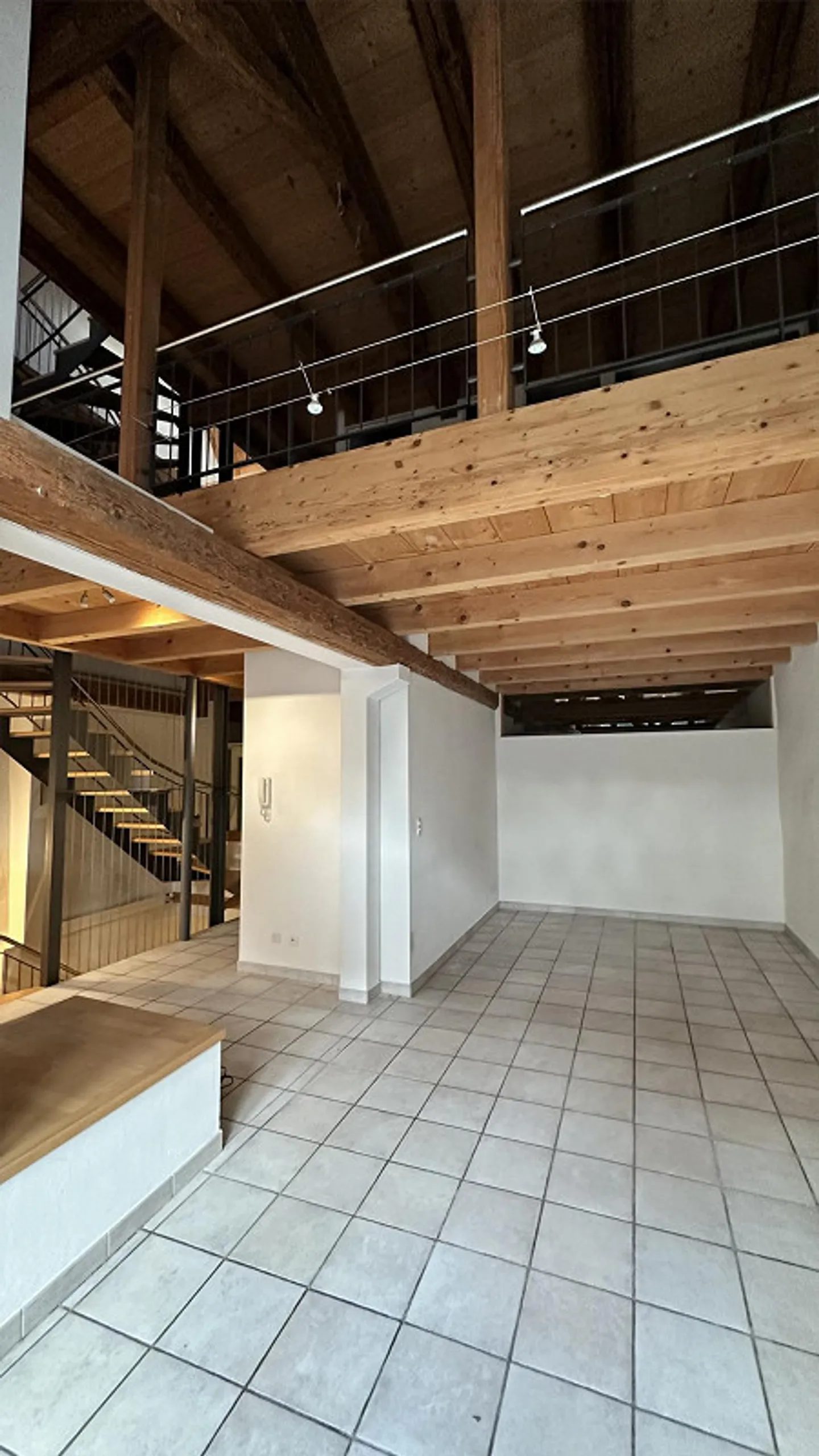 Living with Charm - Unique 5.5 Room Farmhouse for Rent - Photo 8 of 21