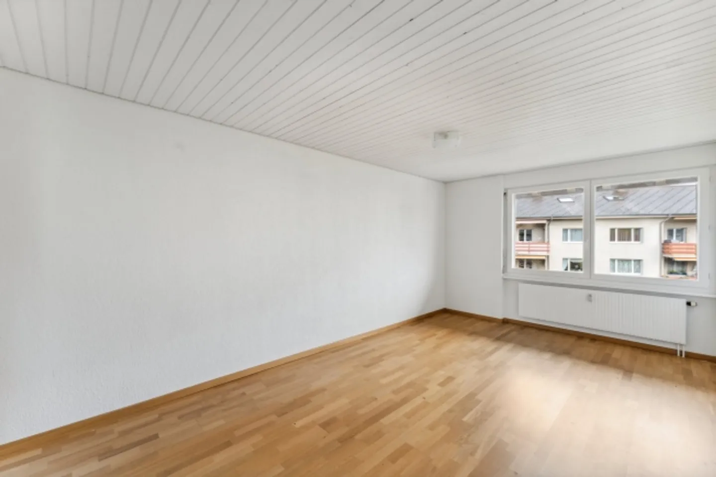 BLACK FRIDAY - Free parking space for one year! - Photo 7 of 11