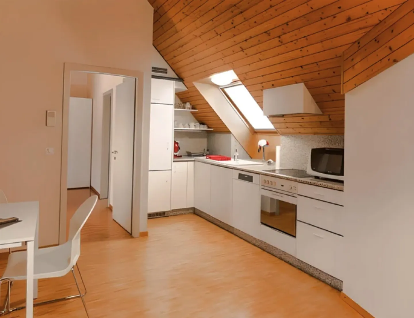 2.5 rooms in the city center of Neuchâtel - Photo 6 of 6