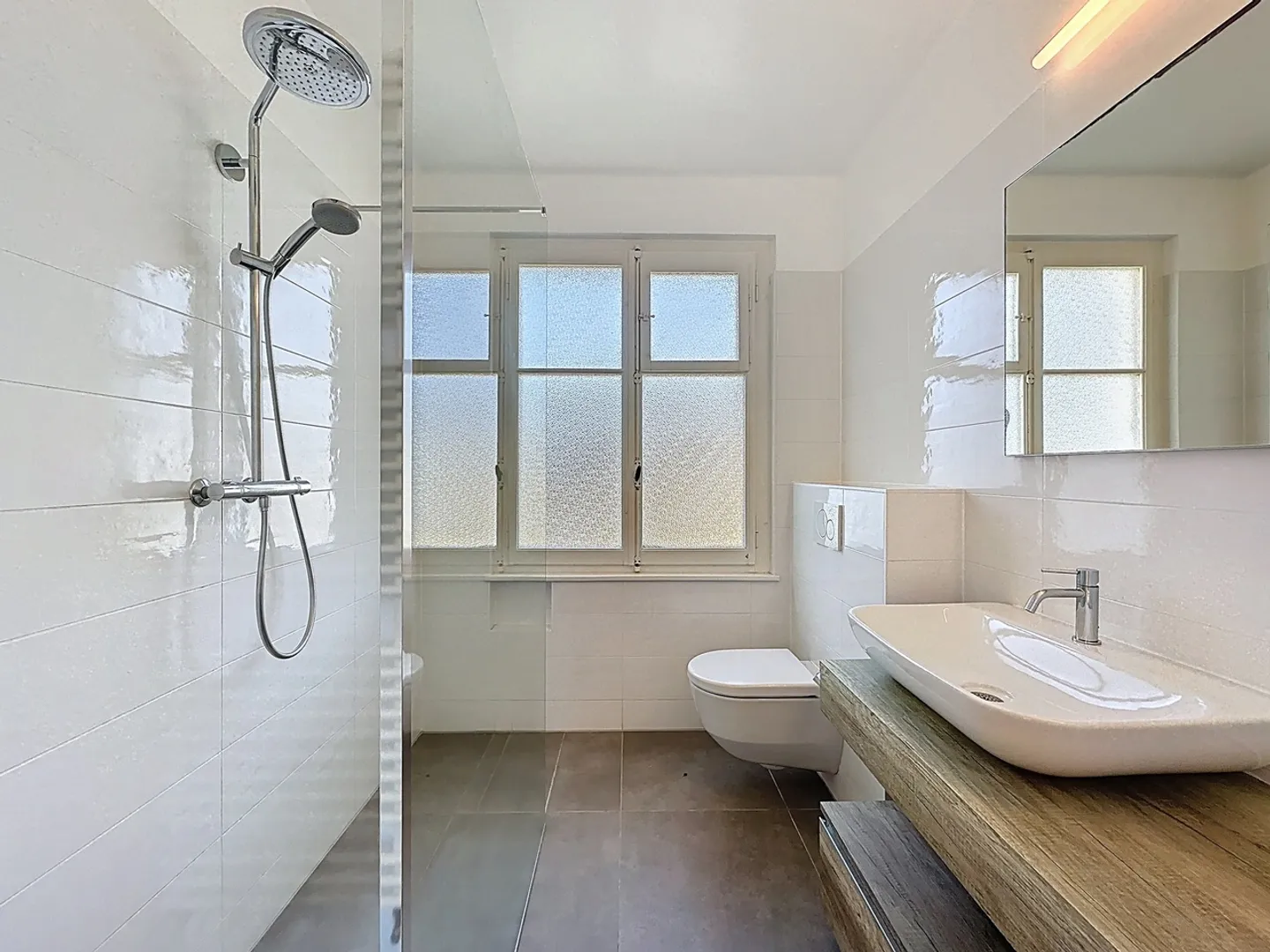 In a residential area! - Photo 10 of 12