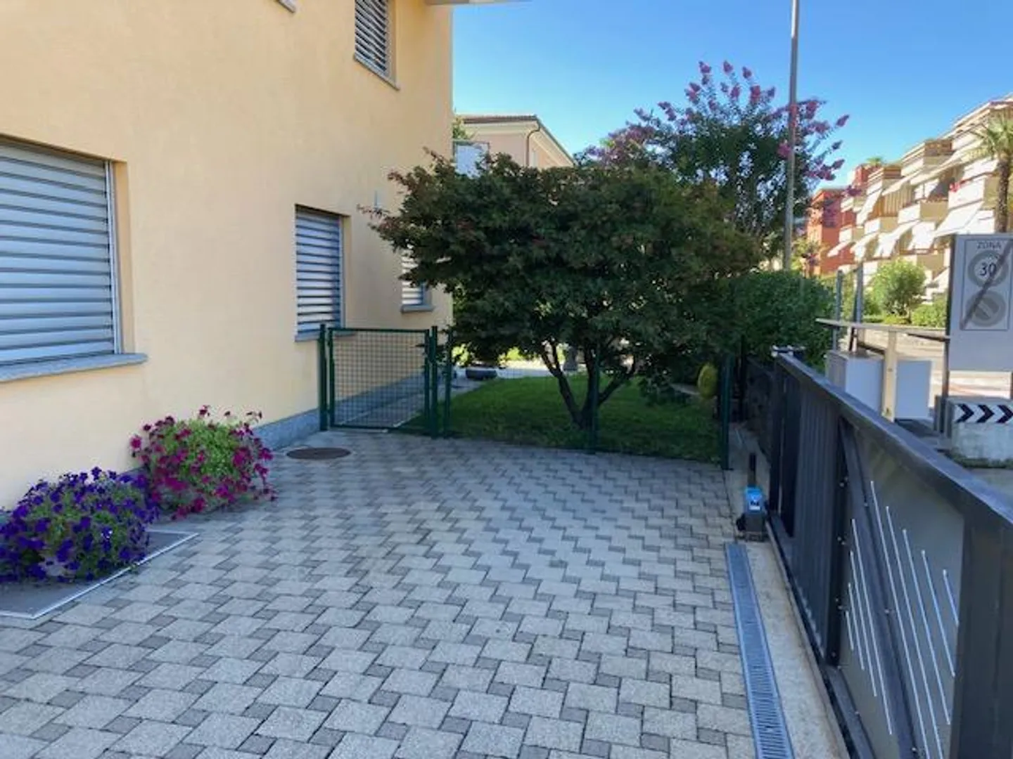 2 Familienhaus in Ascona - Foto 2 von 5
