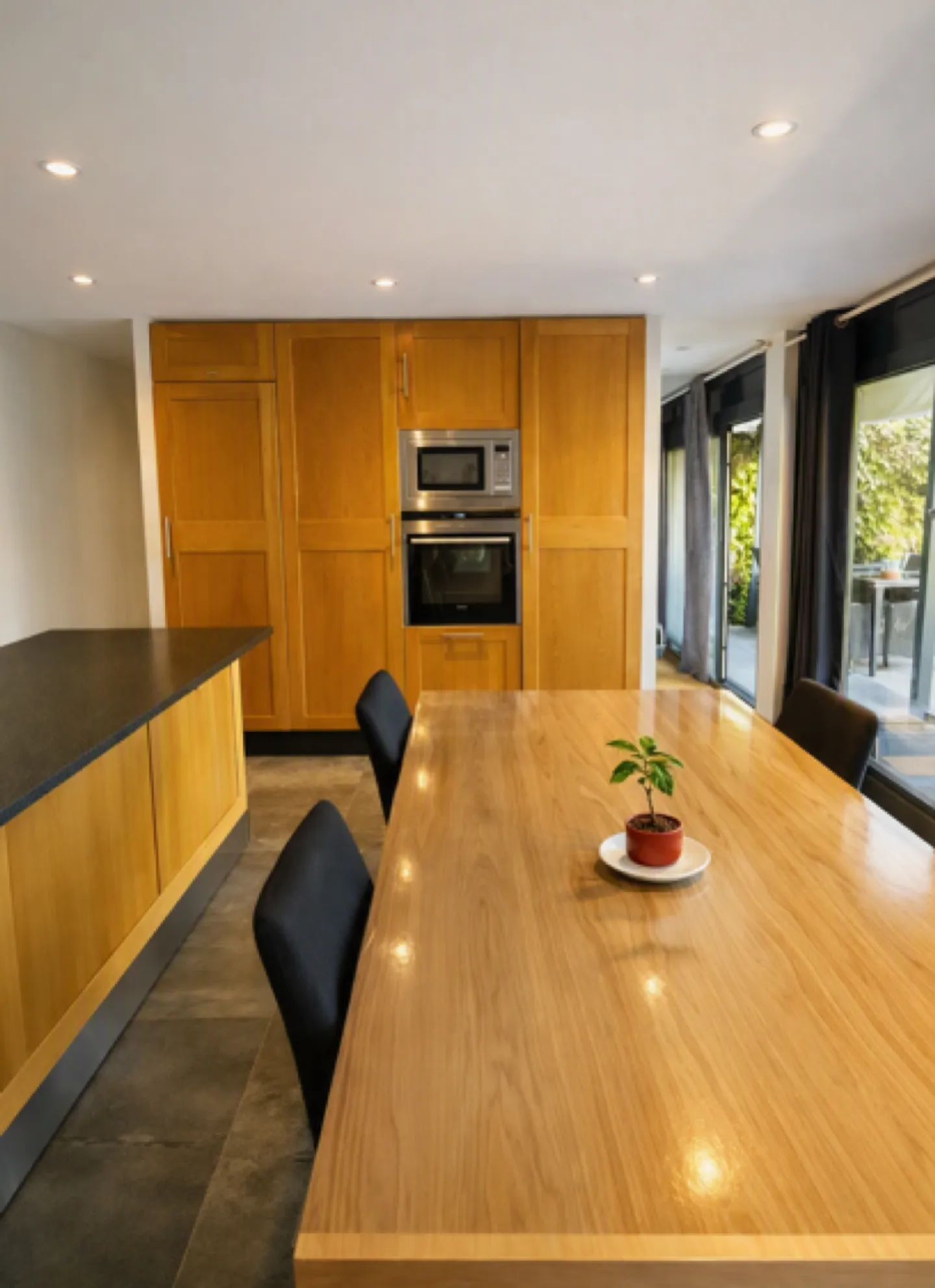 Brauchen Sie eine gute Dosis Sonne? Kommen Sie in das kleine Kalifornien des Wallis - Eleganz & Modernität für diese wunderschöne, komplett renovierte 4,5-Zimmer-Wohnung im Herzen von Fully - Foto 4 von 12