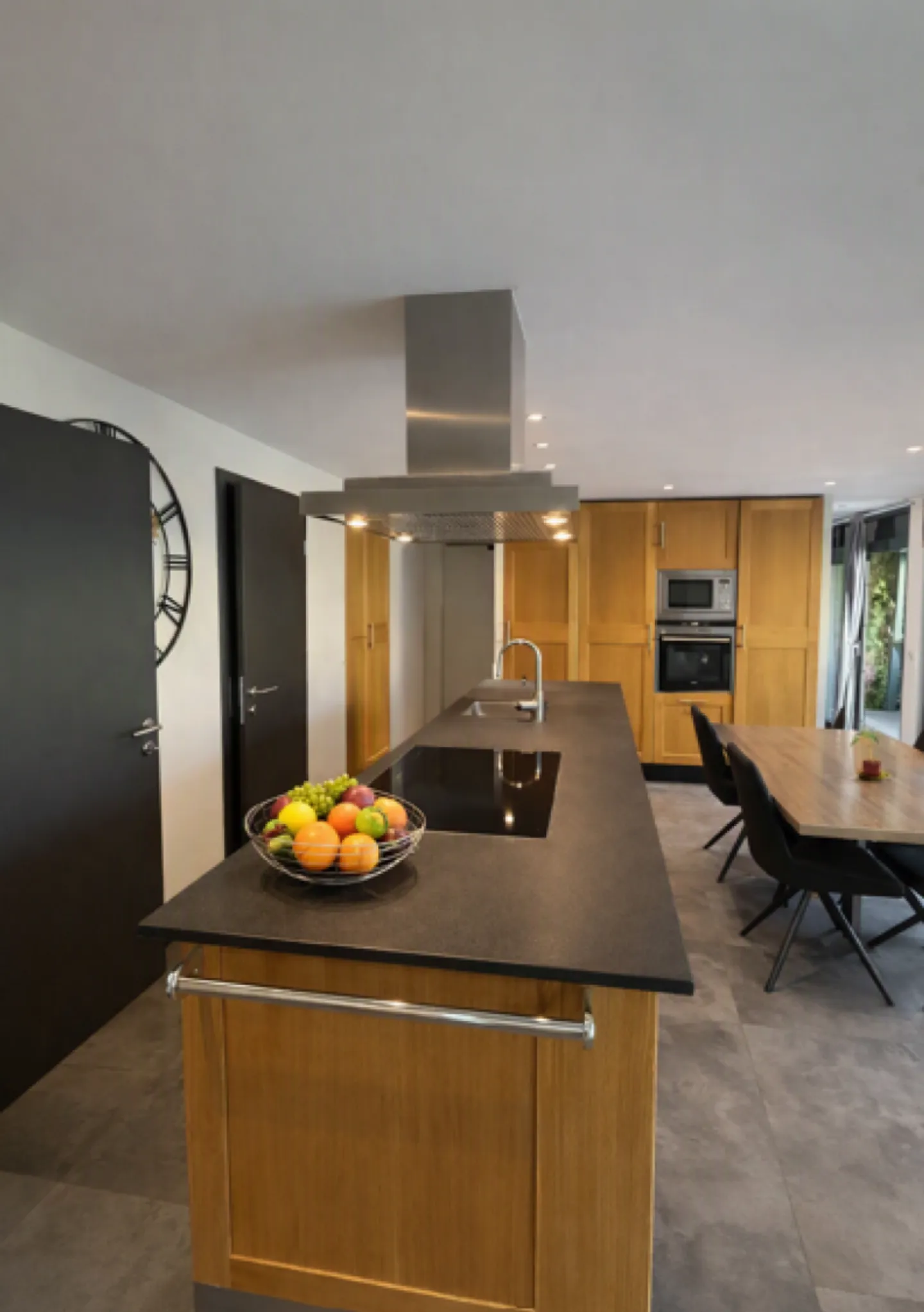 Brauchen Sie eine gute Dosis Sonne? Kommen Sie in das kleine Kalifornien des Wallis - Eleganz & Modernität für diese wunderschöne, komplett renovierte 4,5-Zimmer-Wohnung im Herzen von Fully - Foto 5 von 12