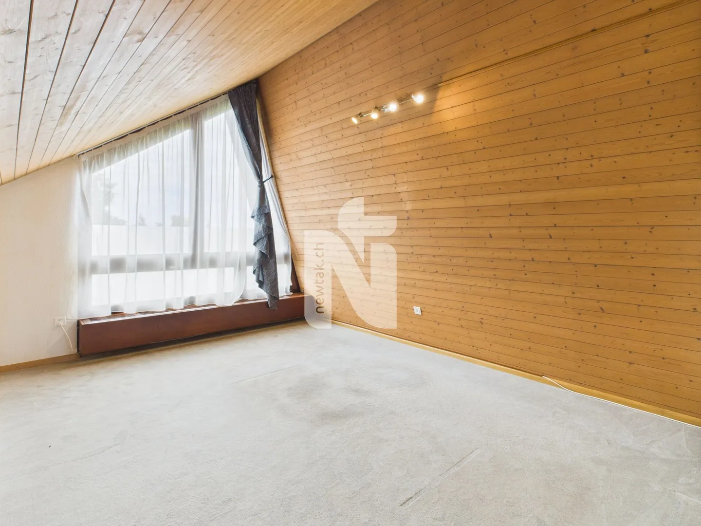 Detached 6.5-room single-family house on four floors with large garden, garage, and wellness area in a quiet, exclusive location on the Bruderholz - Photo 20 of 26