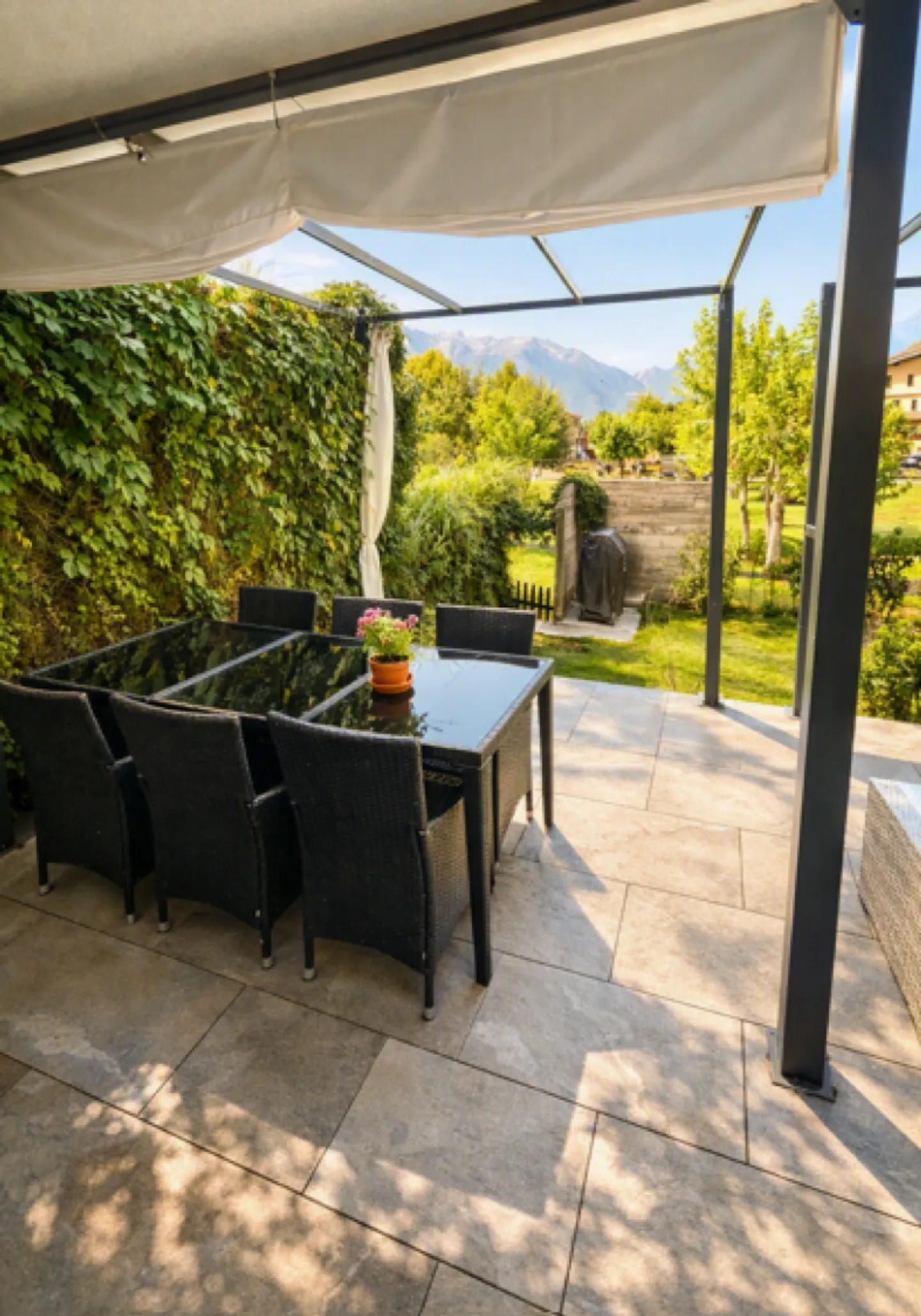 Brauchen Sie eine gute Dosis Sonne? Kommen Sie in das kleine Kalifornien des Wallis - Eleganz & Modernität für diese wunderschöne, komplett renovierte 4,5-Zimmer-Wohnung im Herzen von Fully - Foto 12 von 12