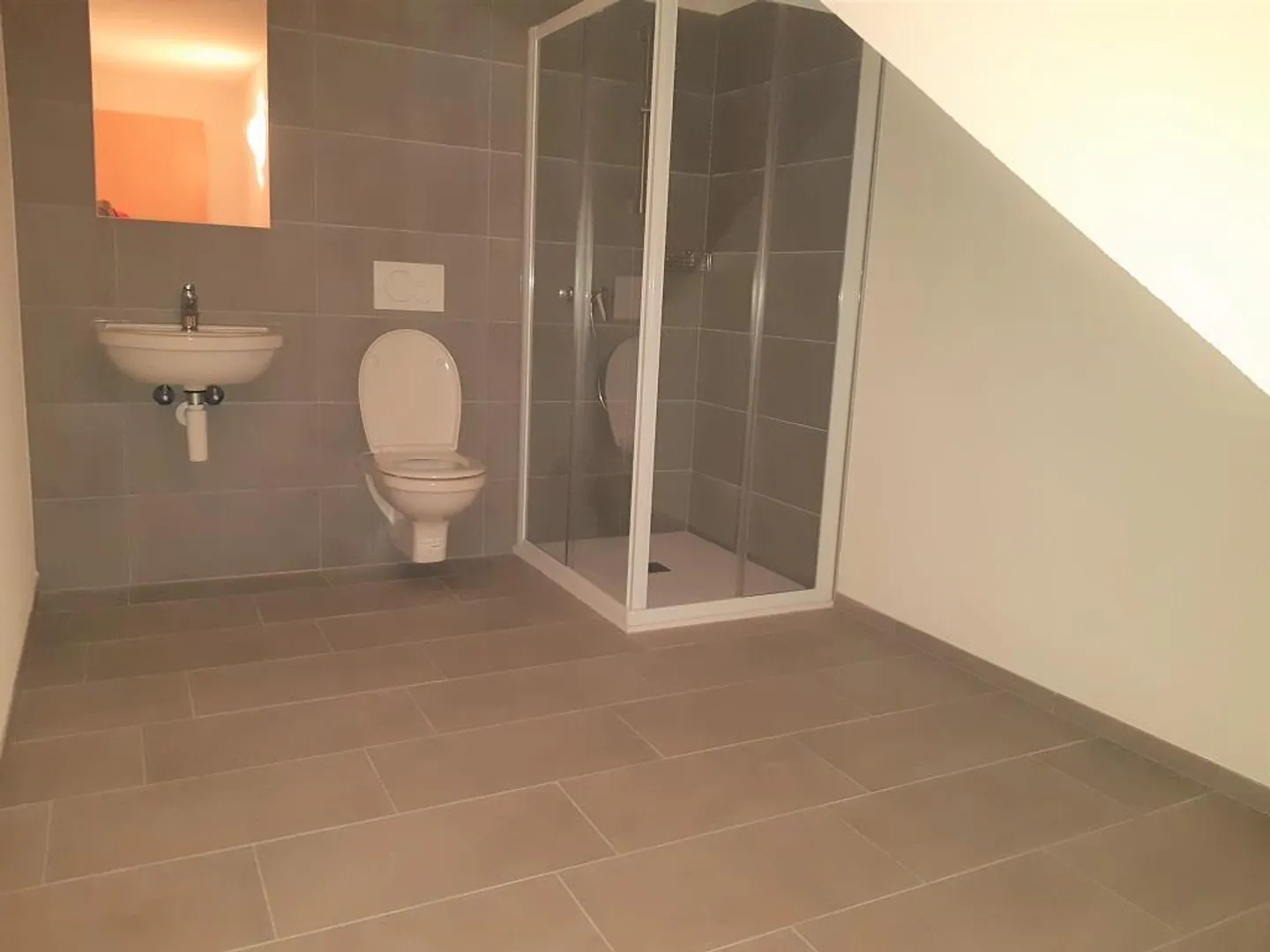 Lostallo, office with private service with shower - Photo 4 of 5