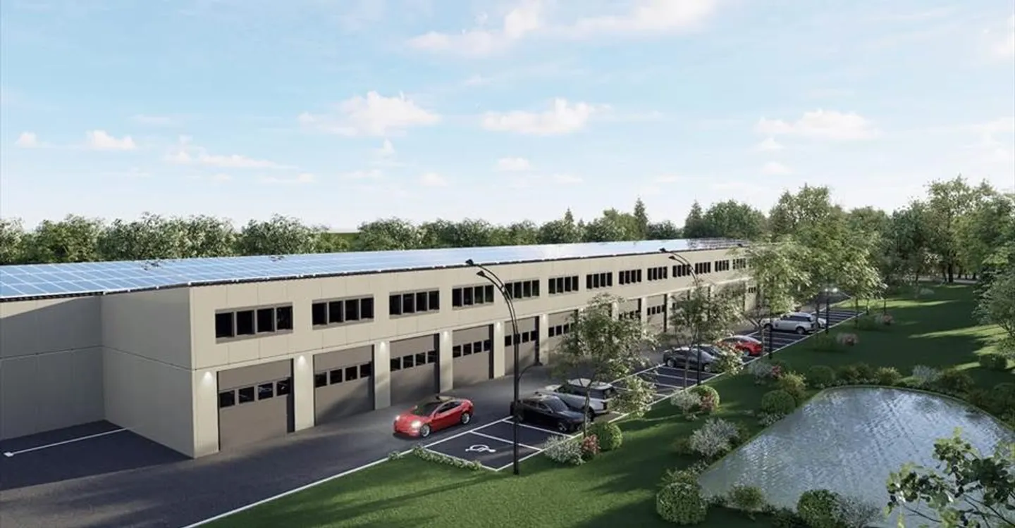 Mixed-use building for rent - Photo 6 of 7