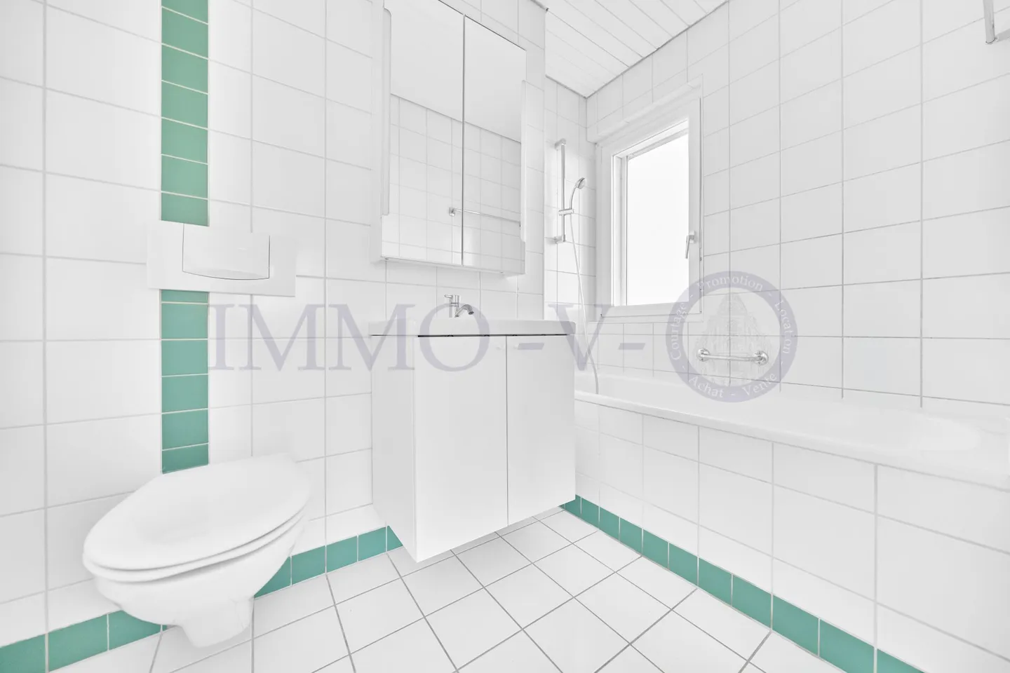 STANDARTWOHNUNG MIT SEE- UND BERGBLICK - Foto 6 von 8