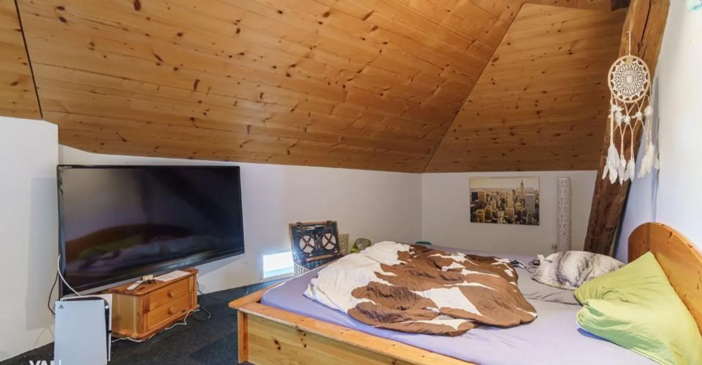 Attico attraente con galleria e finiture di alta qualità - Foto 7 di 12