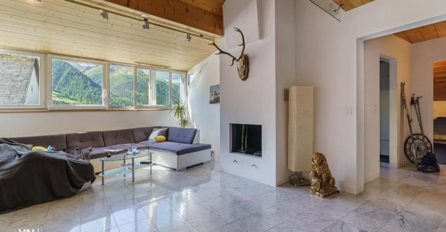 Attico attraente con galleria e finiture di alta qualità - Foto 1 di 12