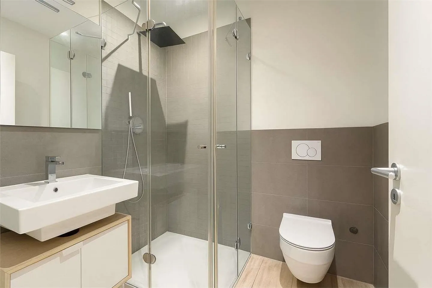 Lugano (Melano) - 4.5 Zimmer mit privatem Garten - Foto 7 von 13