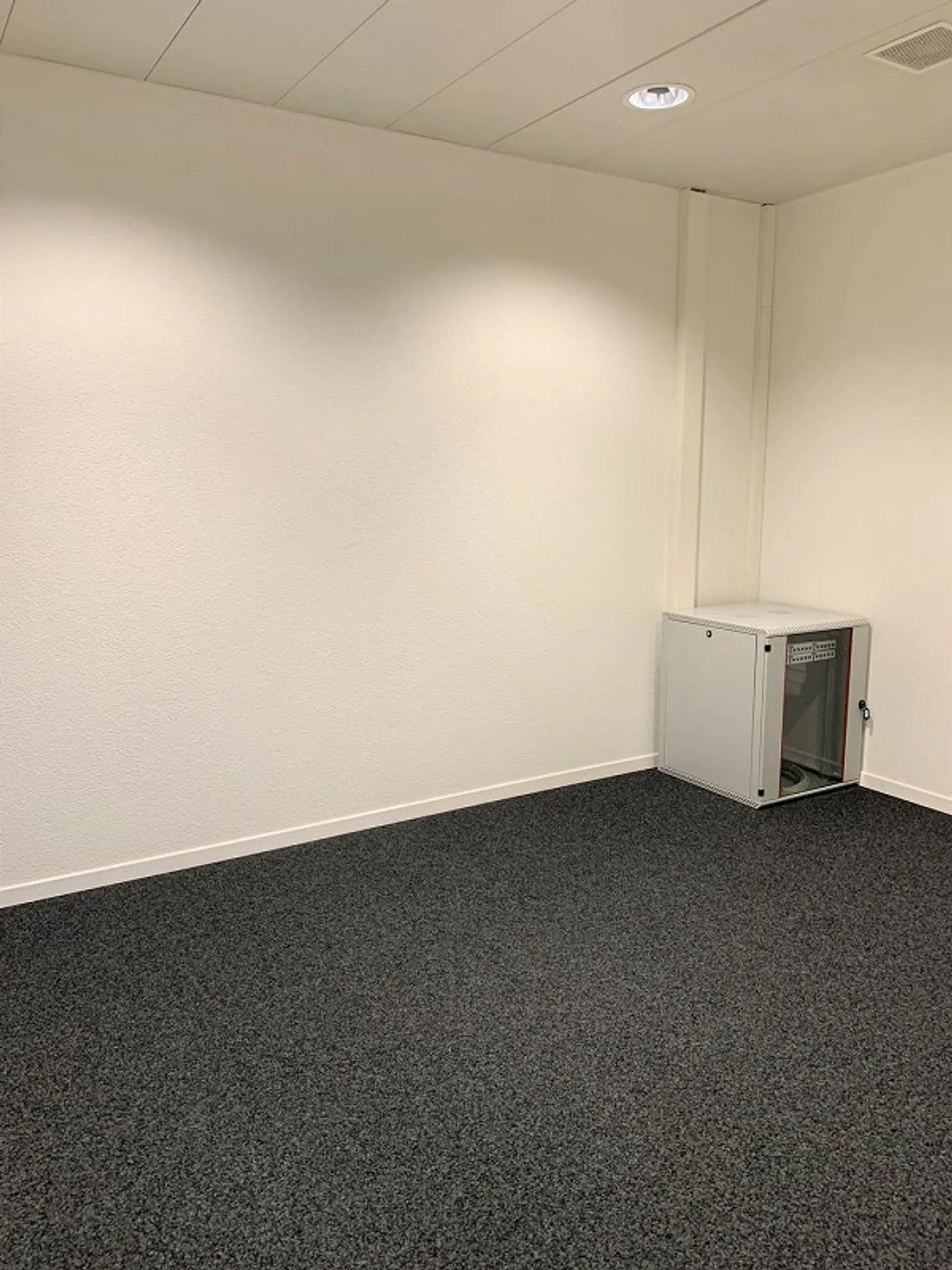 Prime location in the center of Dietikon - Photo 3 of 12