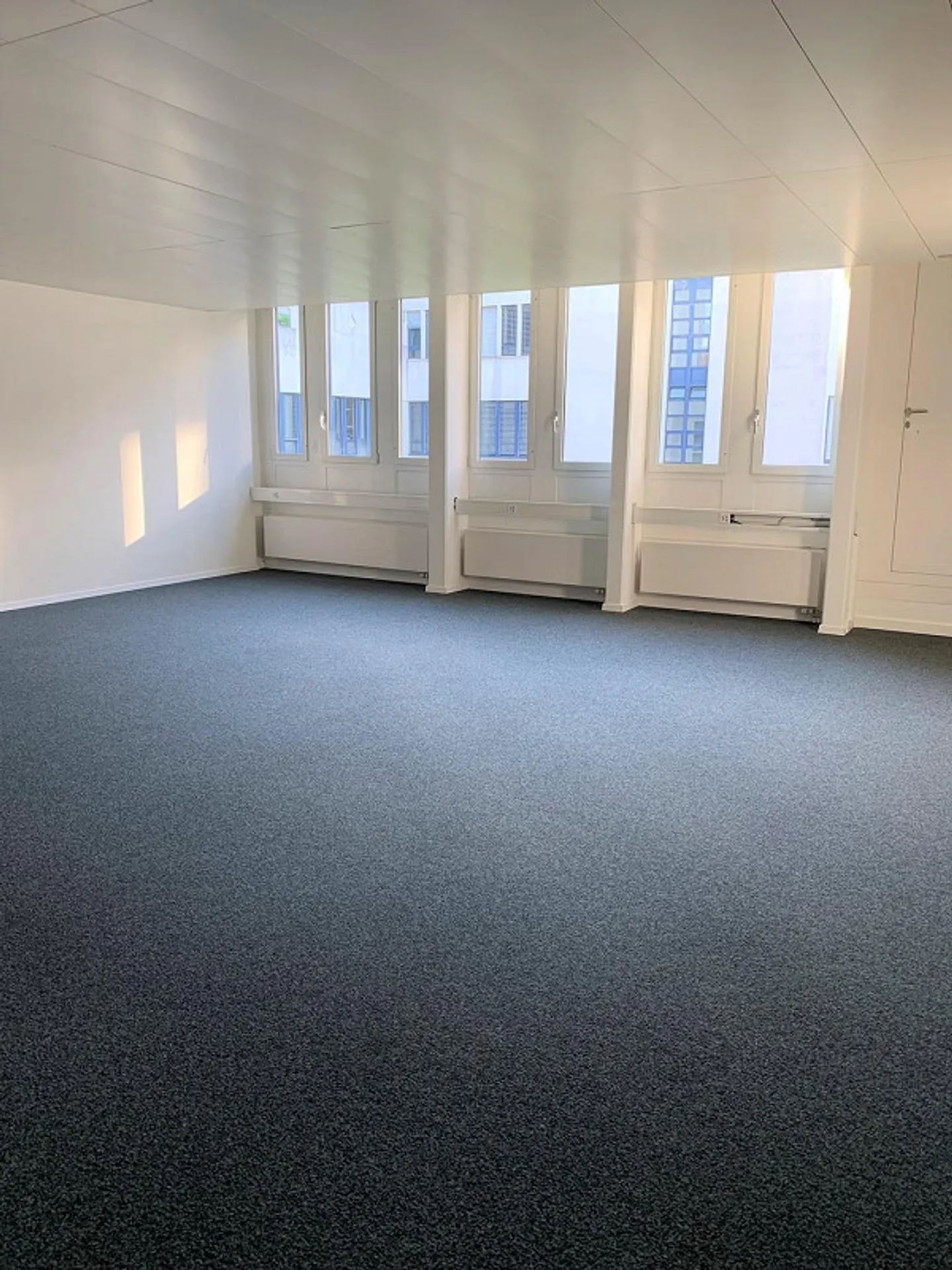 Prime location in the center of Dietikon - Photo 10 of 12