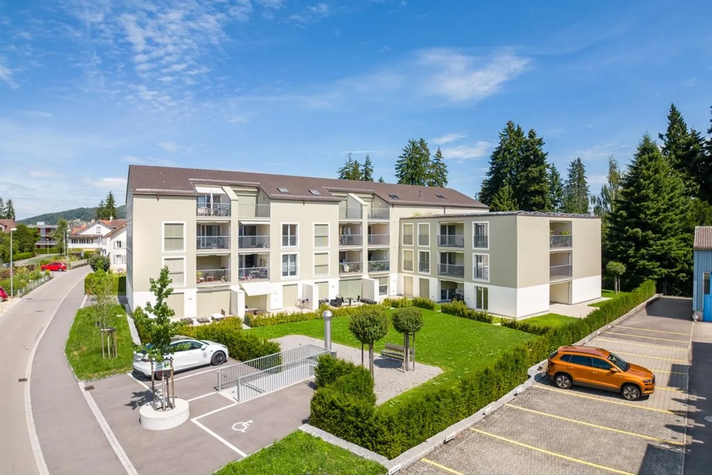 Appartement moderne à Reinach - Photo 1 sur 6