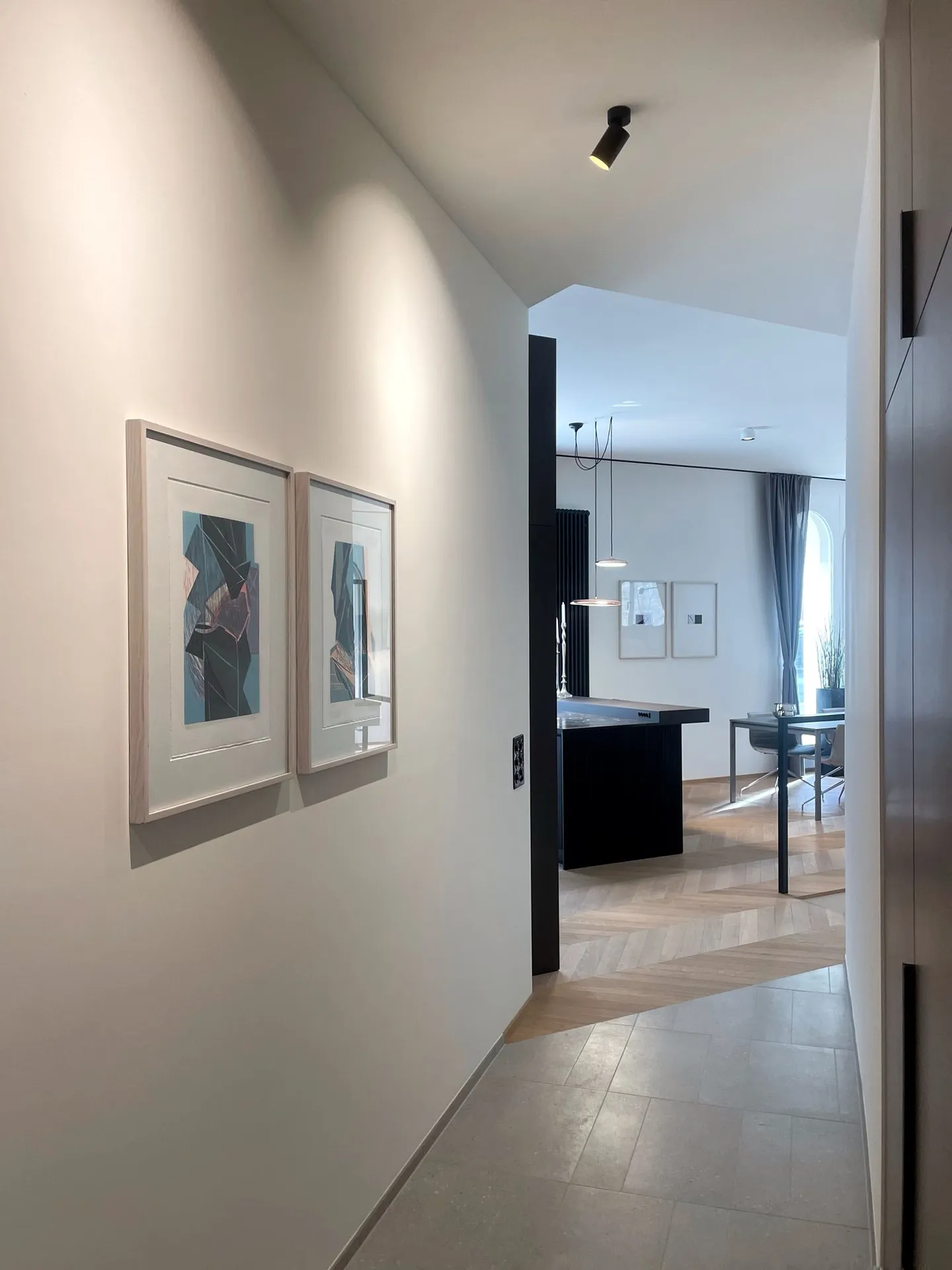 Exclusive furnished living in a central prime location in District 6 - Photo 3 of 27