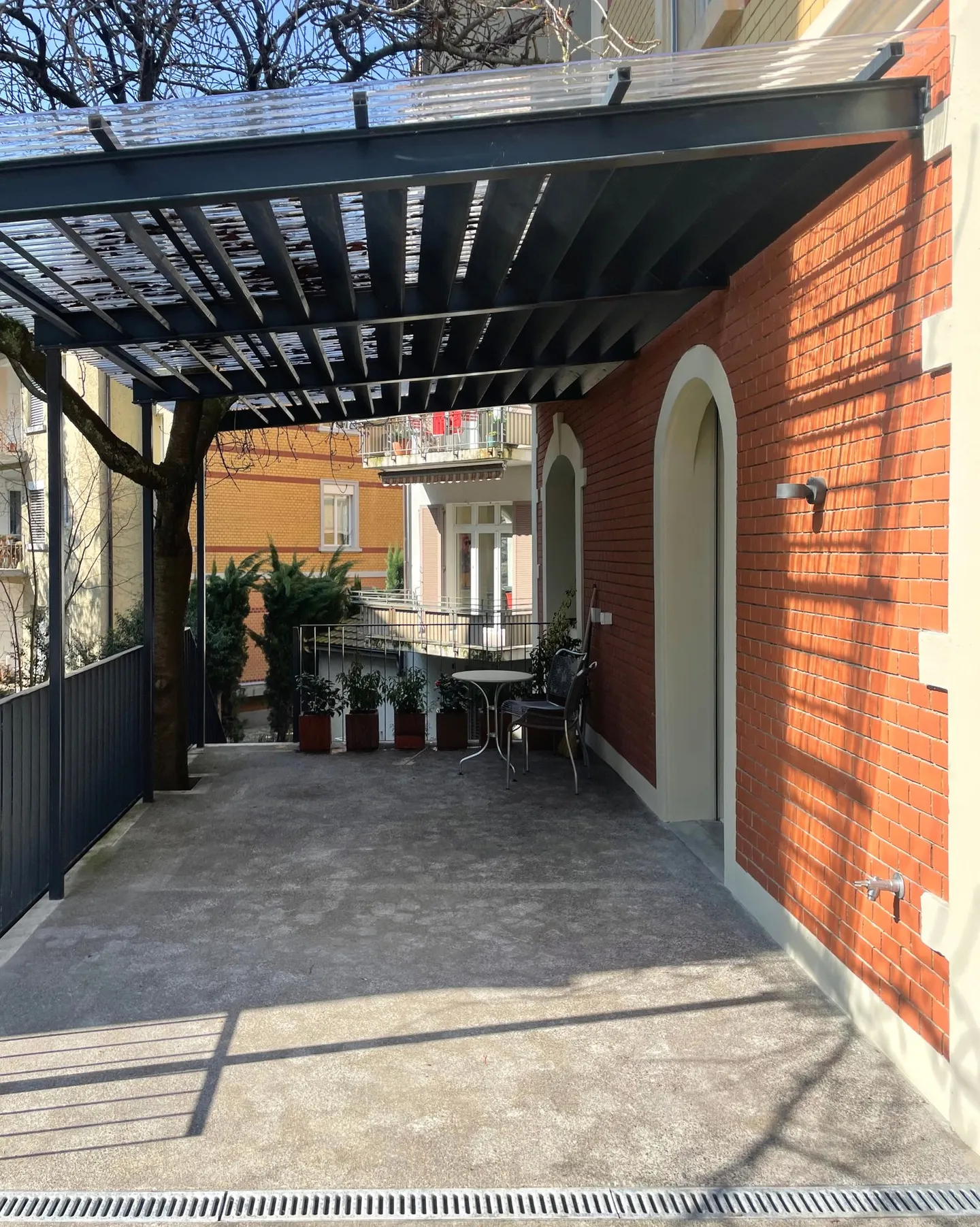 Exclusive furnished living in a central prime location in District 6 - Photo 22 of 27