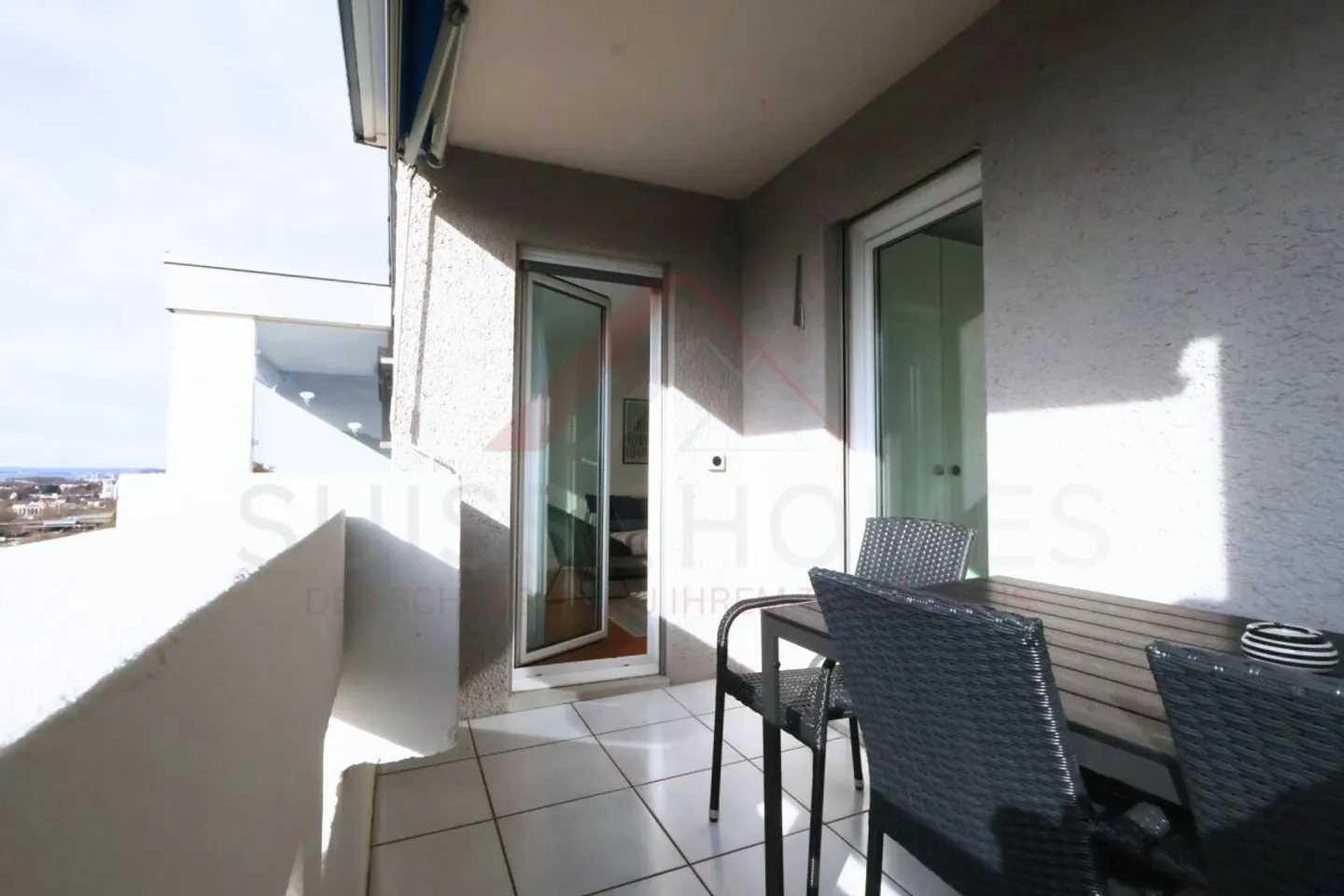 Stylish Apartment with Spectacular Views - Photo 6 of 20