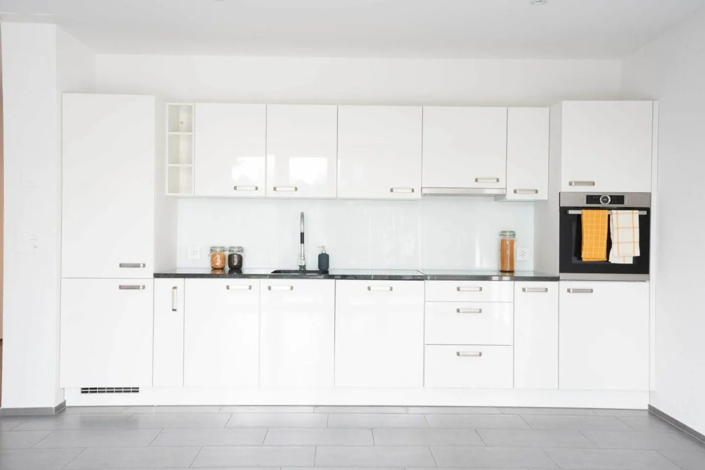 Modernes Wohnen - 4.5-Zimmerwohnung mit Gartensitzplatz - Foto 1 von 8