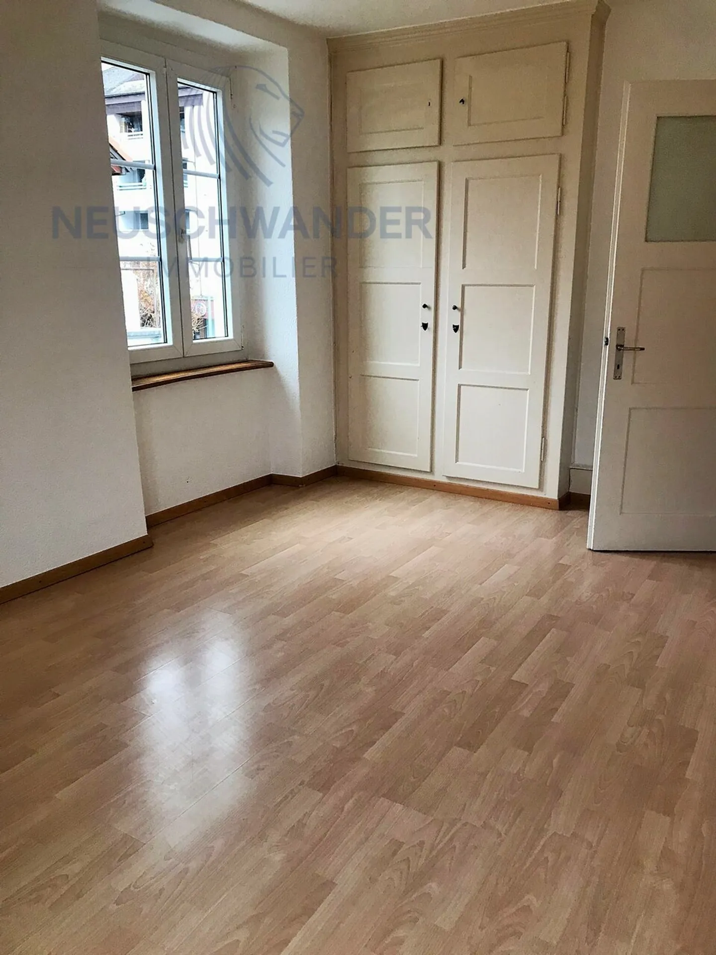 Recent kitchen close to the train station - Photo 7 of 11