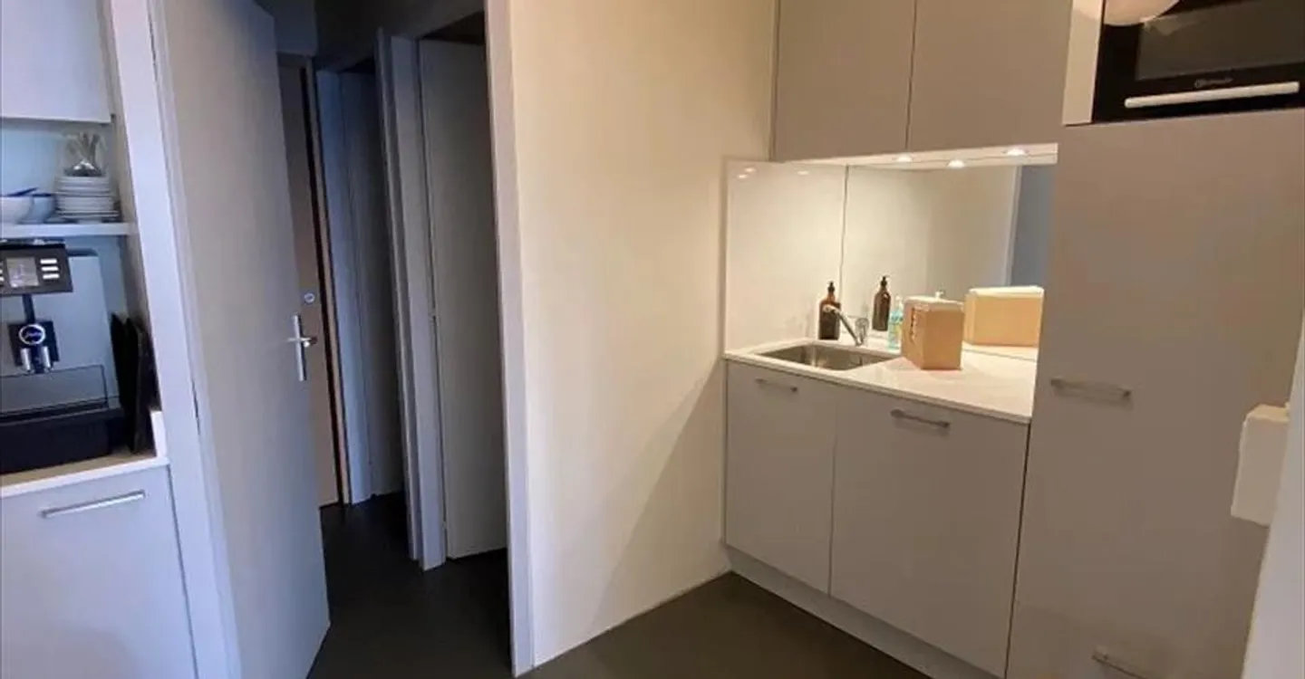 Spazio ufficio in affitto - Foto 3 di 8