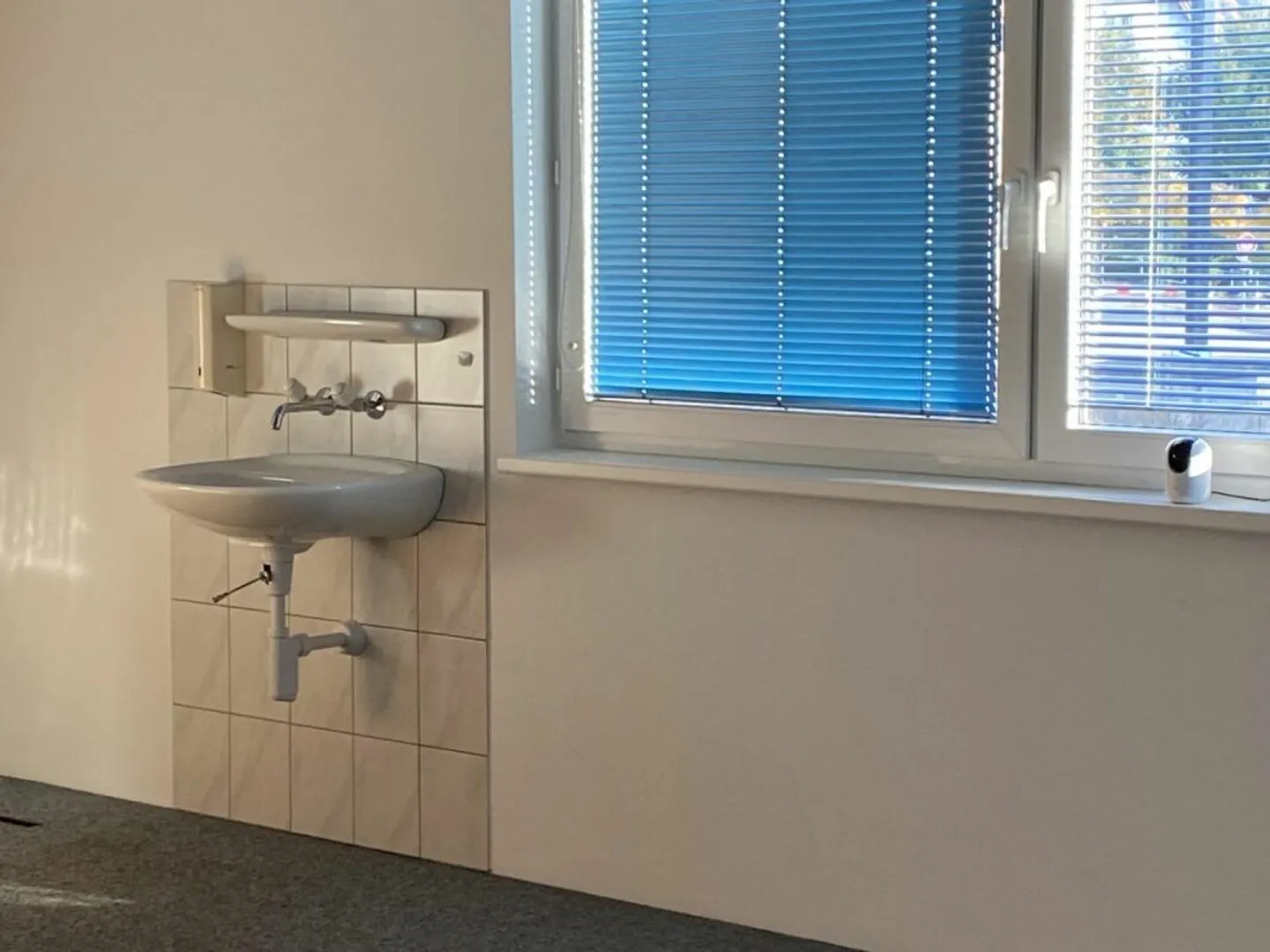 Bureau à louer - Photo 4 sur 4