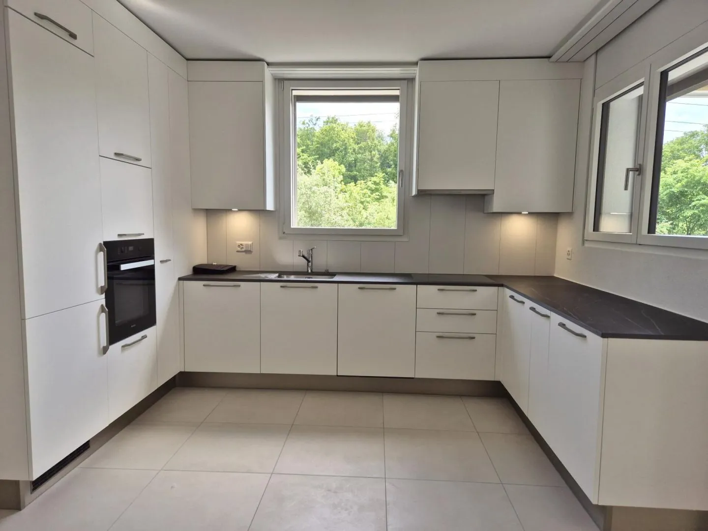 Berges 3 - Appartement 5.5 pièces au 1er étage - Photo 3 sur 18