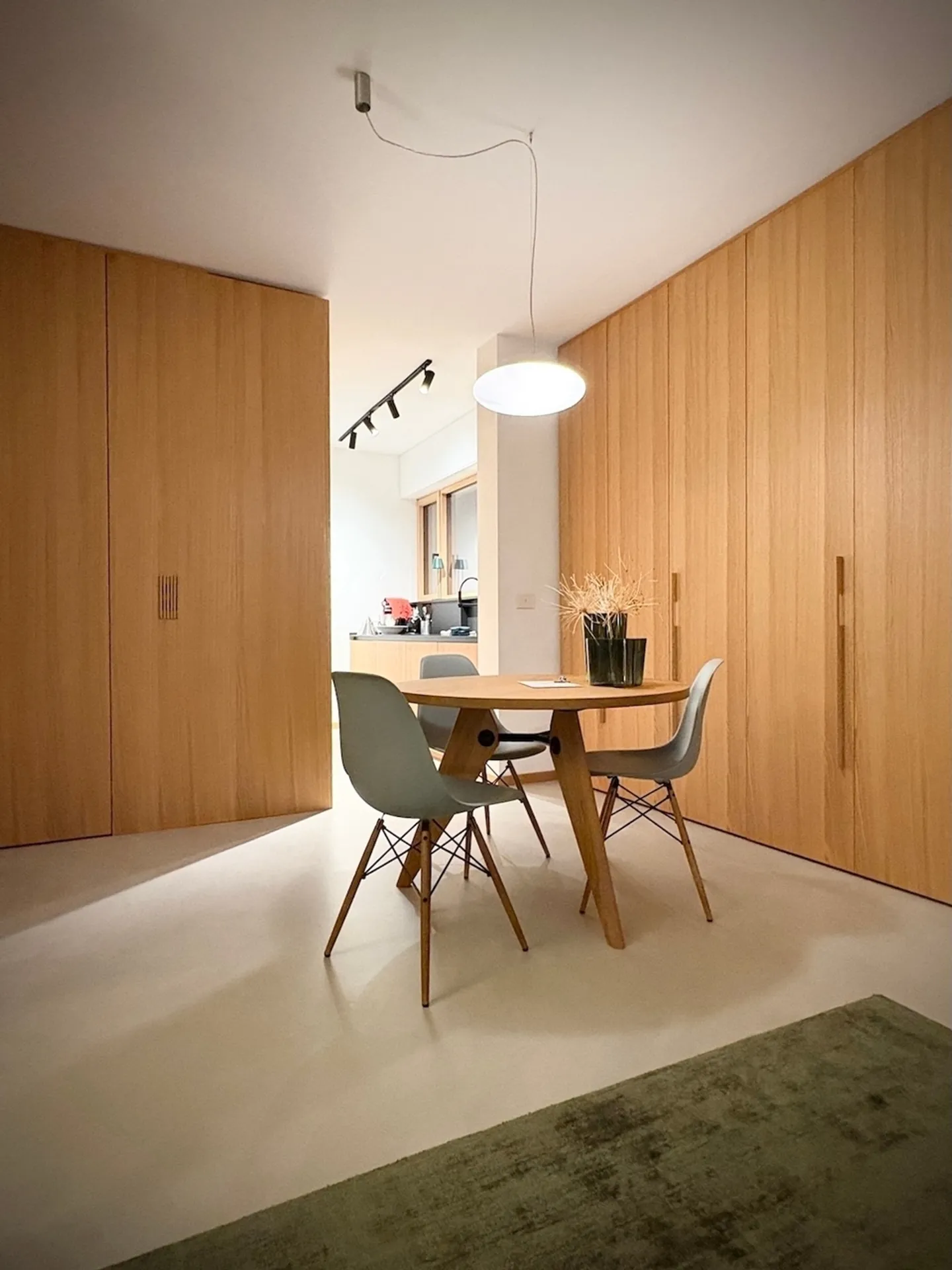 Renovated 3.5-room apartment with a wide panoramic view... - Photo 6 of 13