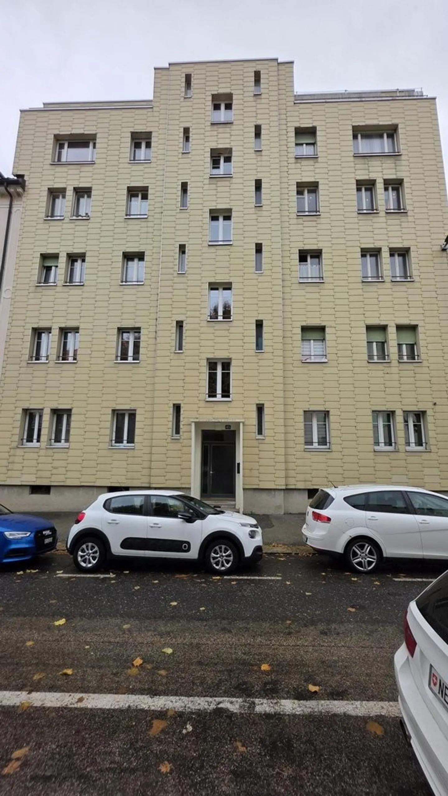 Spacious 4-room bright apartment - Photo 9 of 9